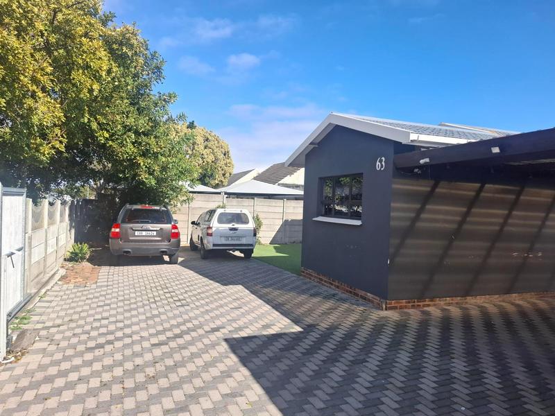 To Let 1 Bedroom Property for Rent in Bothasig Western Cape